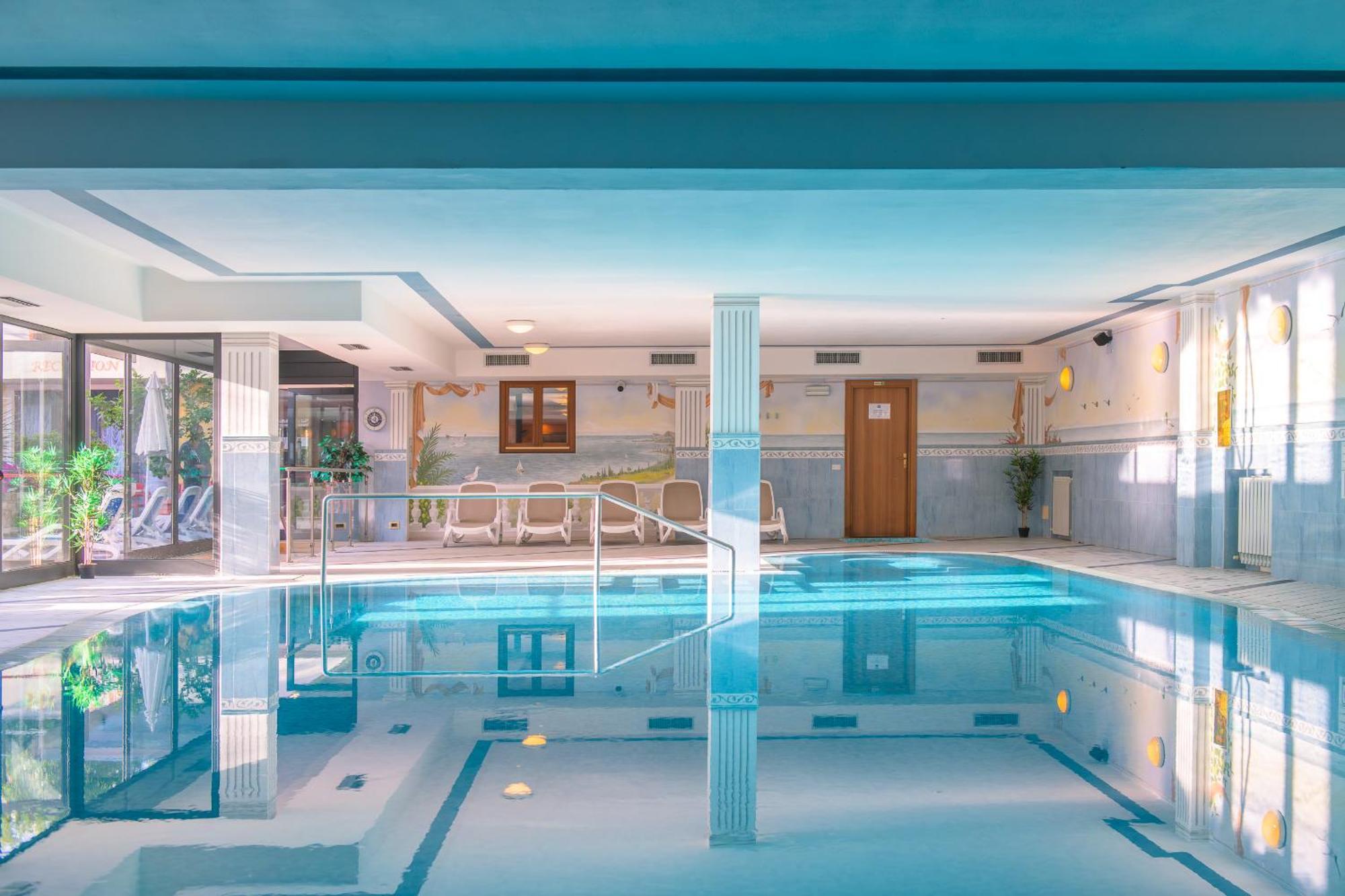 Garda Suite Hotel (Adults Only) ลีโมเนซุลการ์ดา ภายนอก รูปภาพ