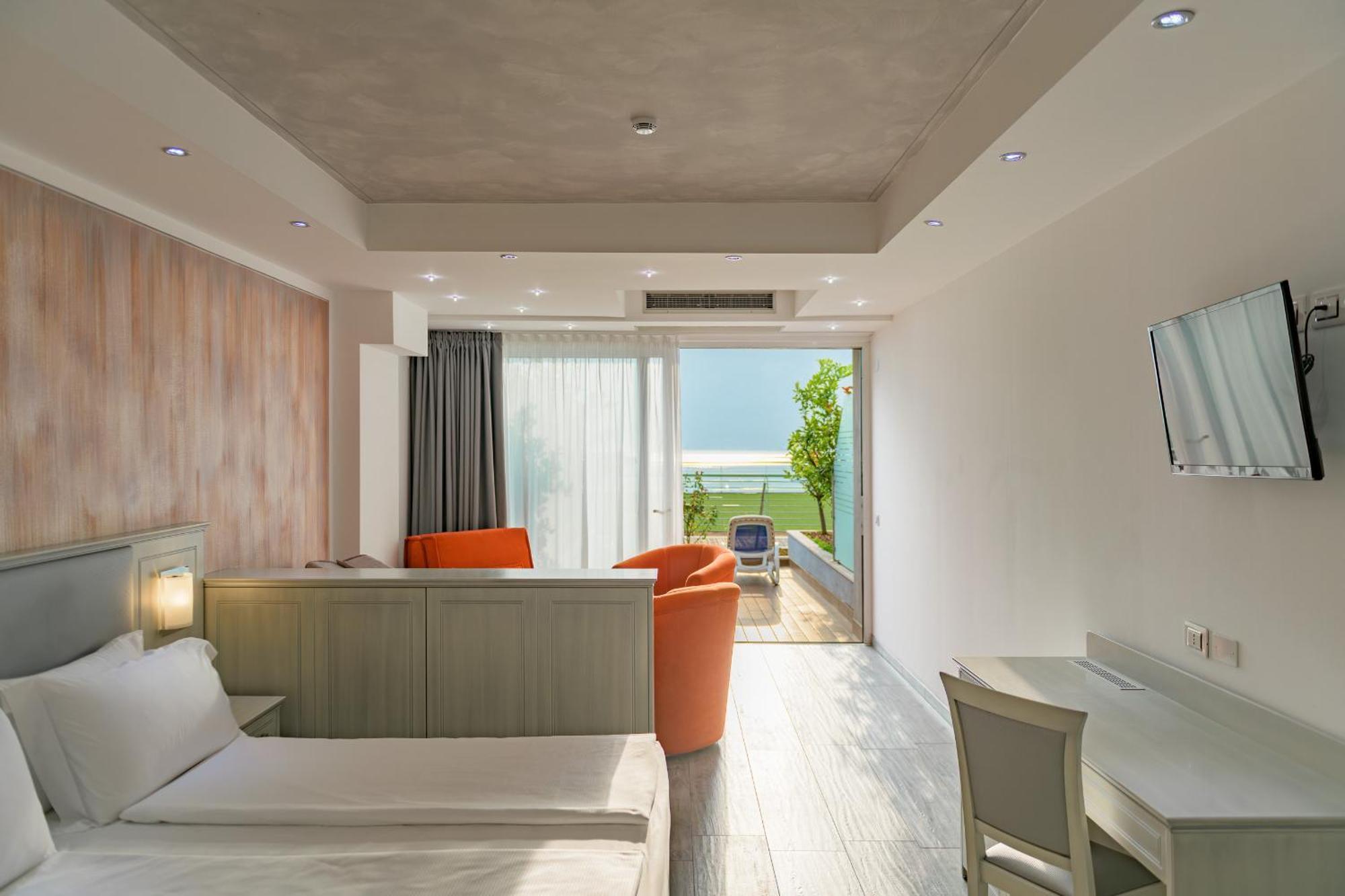 Garda Suite Hotel (Adults Only) ลีโมเนซุลการ์ดา ภายนอก รูปภาพ